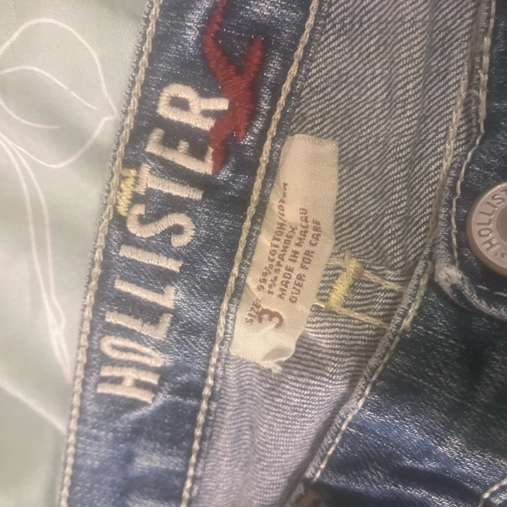 Hollister skinny jeans size 3